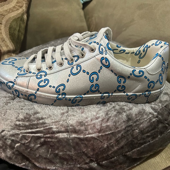 Nice Gucci Tennis Shoe - Picture 4 of 4